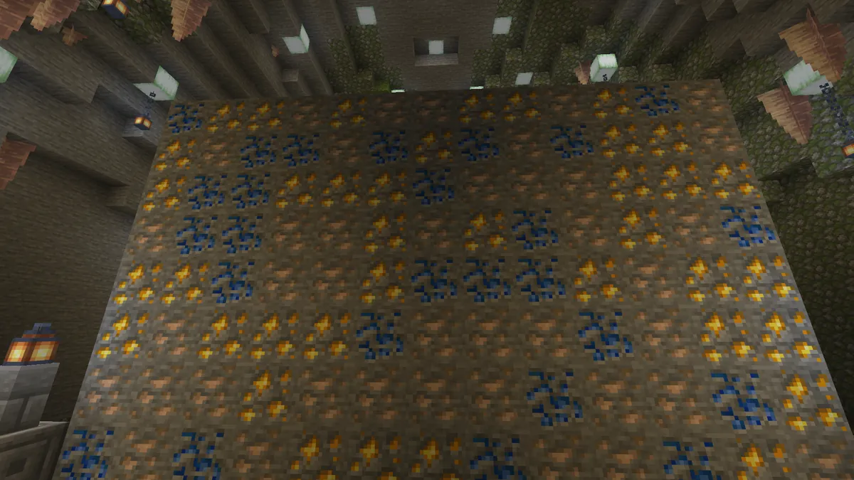 Craftavia BoxPvP VIP madeni: demir, altın ve lapis cevherlerinden oluşan karışık maden duvarı